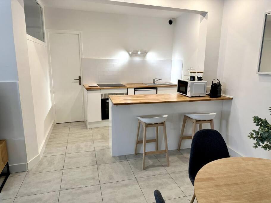 Le Nid Douillet Apartment Nimes Exterior photo